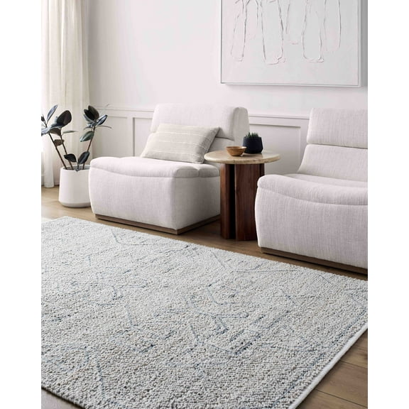Mark&Day Outdoor Rugs, 5x7 Mitul Modern Indoor/Outdoor Light Silver Area Rug, Non Shedding Silver Blue Carpet for Patio, Porch, Deck, Bedroom, Living Room or Kitchen (5' x 7'6")