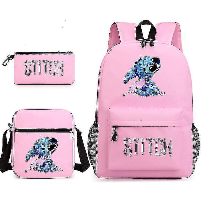 mochila lilo stitch, conjunto de tres piezas, bolso escolar para niños, regalo para niño y niña rosa — vista frontal centrada de mochila de poliéster con estampado de Stitch en azul, bolsillo delantero con cremallera y texto "STITCH", correas acolchadas con diseño de panal, bolso de hombro cuadrado y estuche plano a juego, medidas mochila 32 cm x 45 cm x 13 cm; adecuada para uso escolar y para llevar útiles.