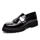 thumbnail image 1 of Zapatos casuales de cuero con punta puntiaguda de estilo coreano y moda británica, de charol y cara brillante, para hombre, 1 of 4