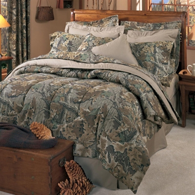 Realtree Advantage Classic Camo 8 Pc Queen Size Comforter Set 1