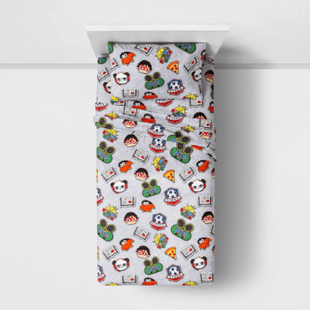 World Twin Hugger - Ryan's World 3 Piece Twin Sheet Set