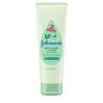 thumbnail image 4 of Johnson's Skin Nourish Creamy Oil + Aloe Scent & Vitamin E, 8 fl. oz, 4 of 9