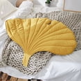 thumbnail image 4 of Fiudx Manta para Perro con Forma de Hoja, Algodón Suave, Lavable a Máquina, Multiusos, Acogedora para El Sofá, Tamaño Mediano, Se Integra Perfectamente con La Decoración Del Hogar., 4 of 7