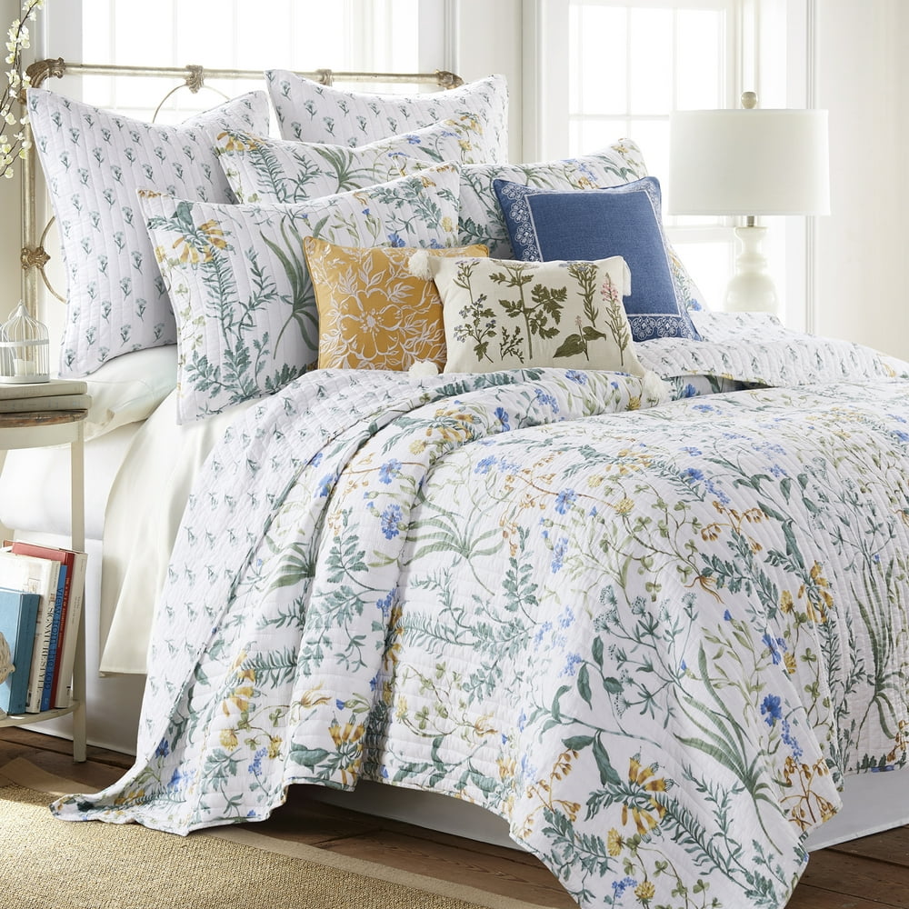 Levtex Home - Apolonia Quilt Set - Full/Queen Quilt (88x92in.) + Two ...