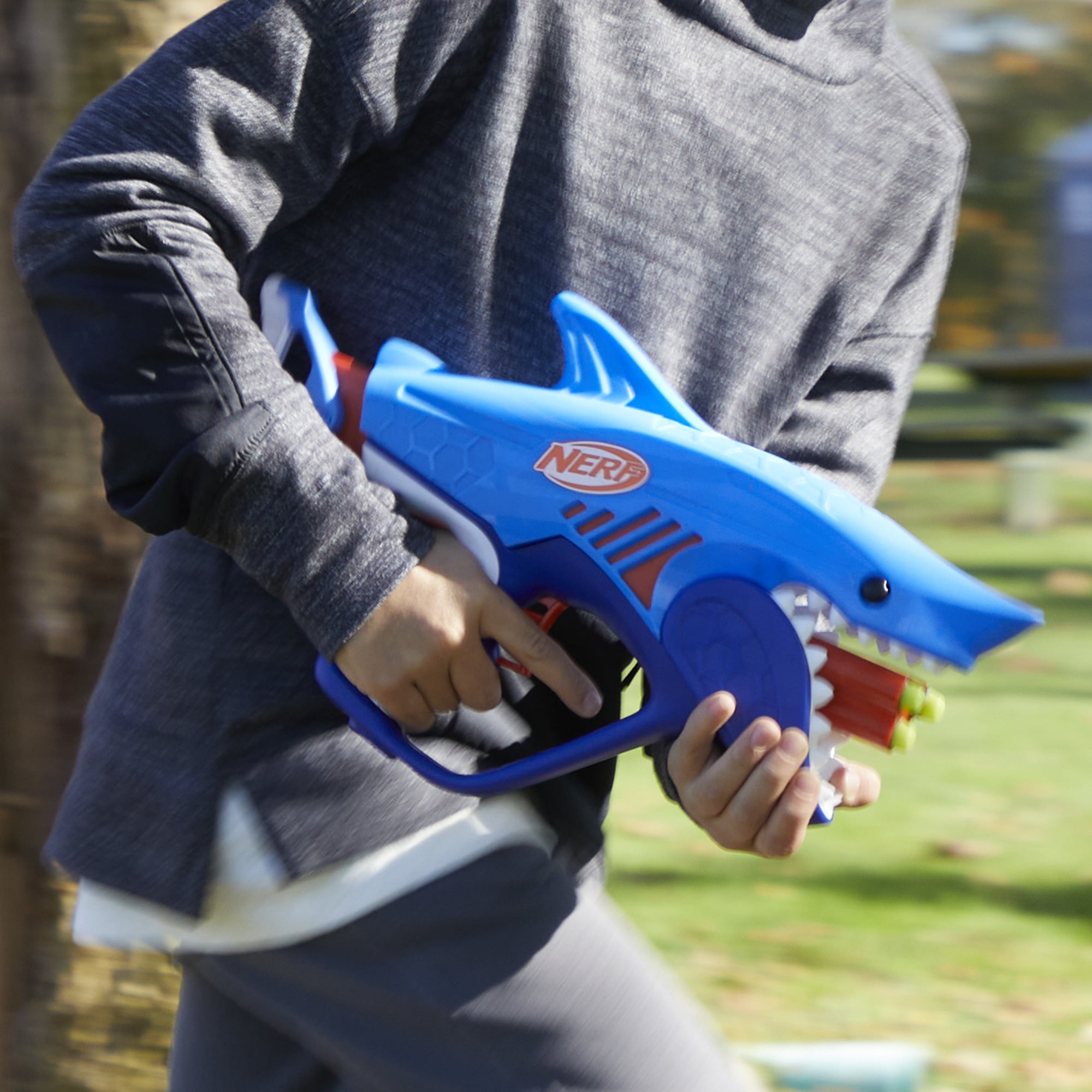 Nerf Wild Sharkfire, Easy Play Dart Blaster, 8 Nerf Elite Darts, Ages 6 & Up