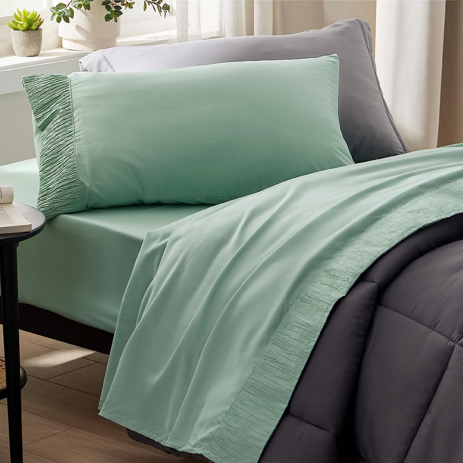 Bedsure 4 Pieces Hotel Luxury Mint Green Sheets Full，Easy Care