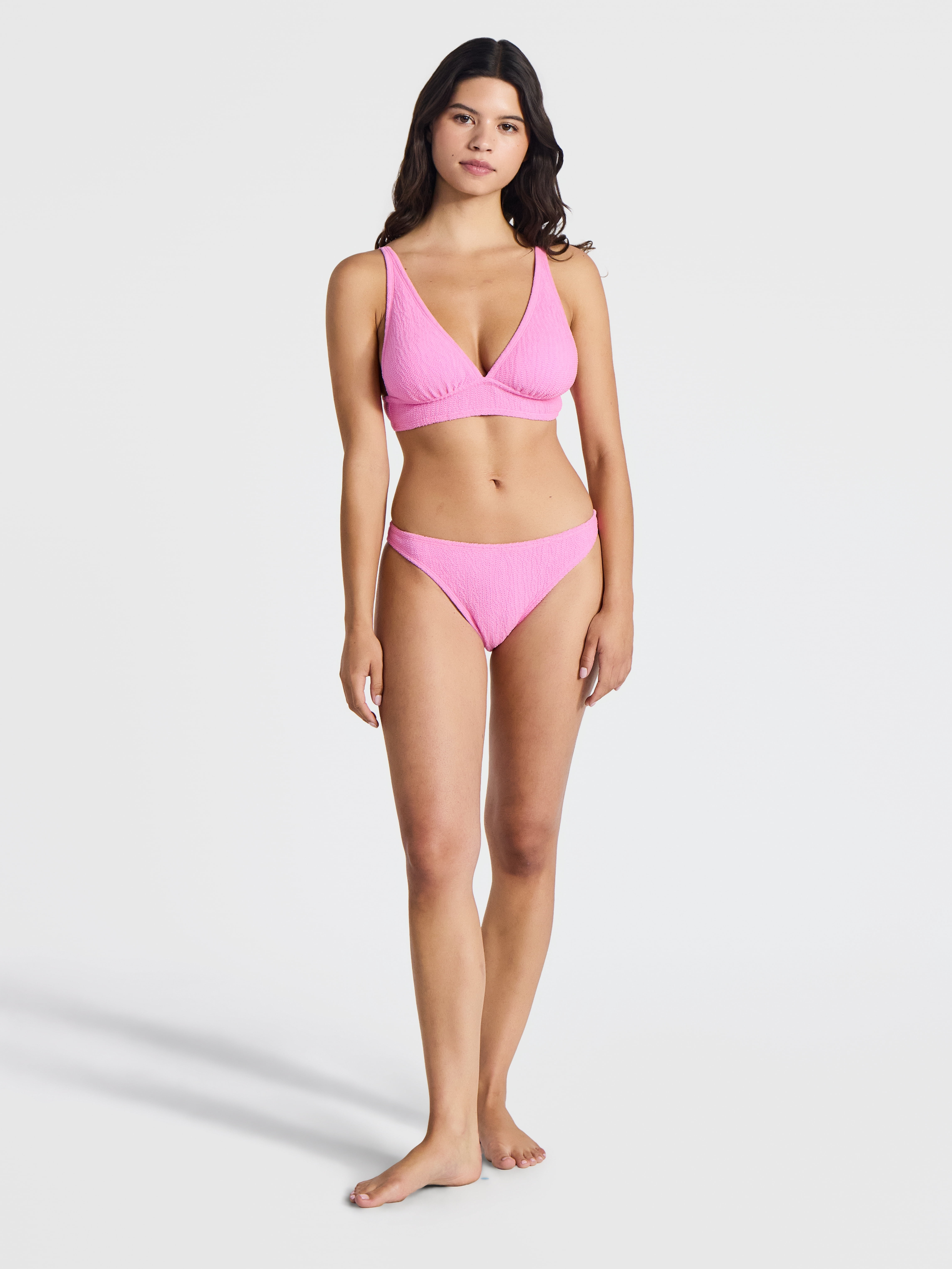 No Boundaries Crinkle Halter Bikini Top, Women’s
