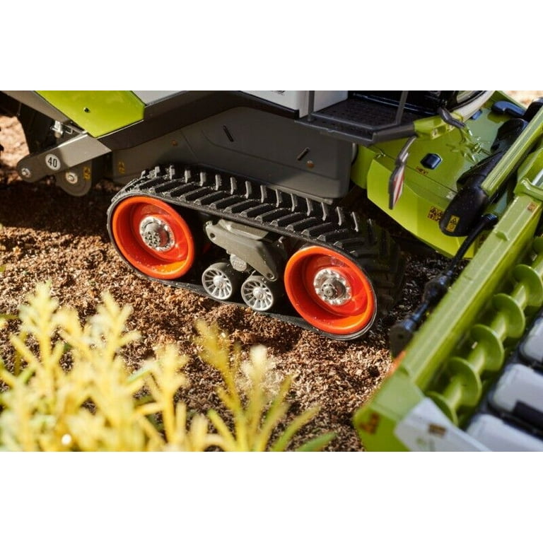 CLAAS LEXION 8900 TT 1:32 Scale Combine with CORIO 1275 C