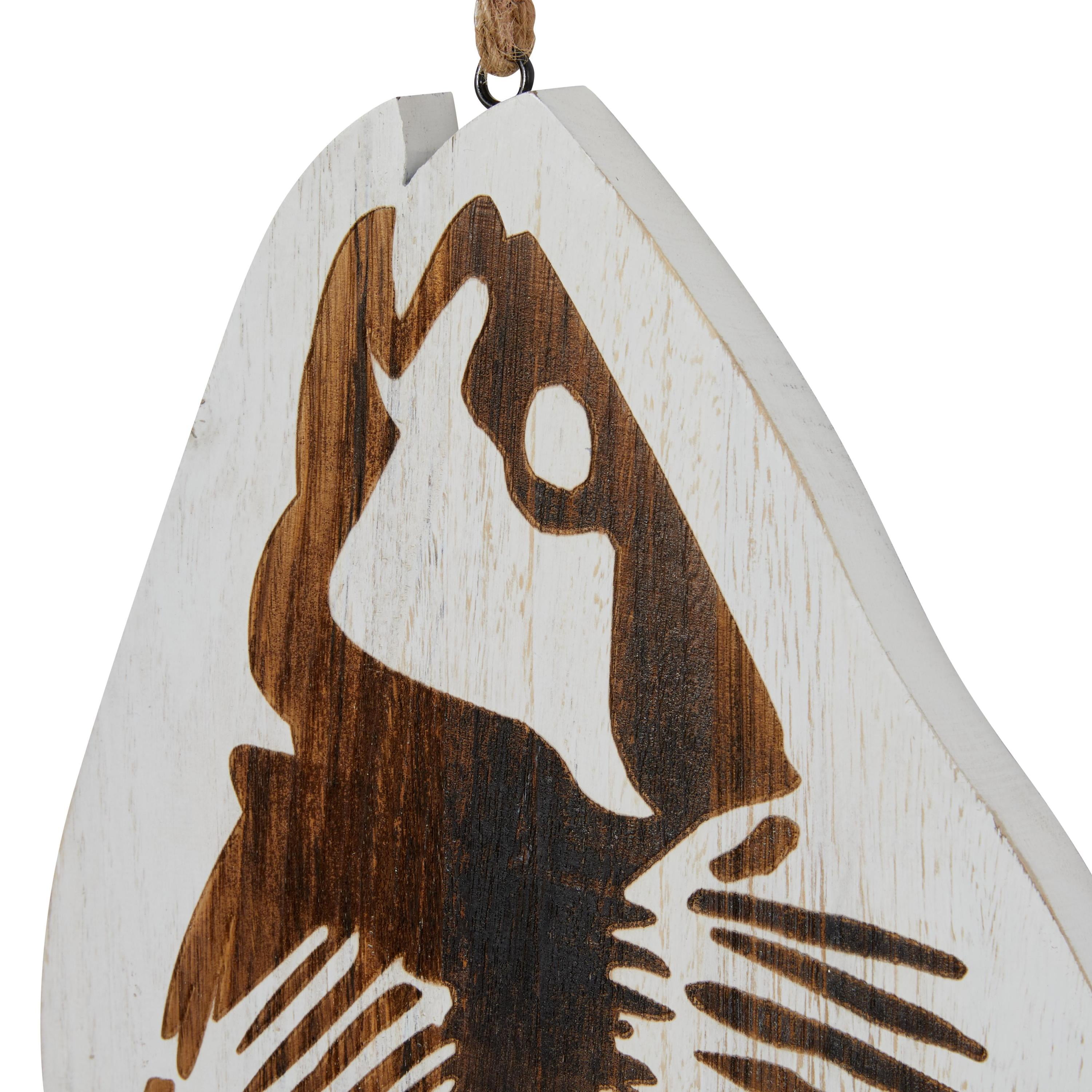 DecMode White Wood Fish Wall Decor with Hanging Rope (3 Count)