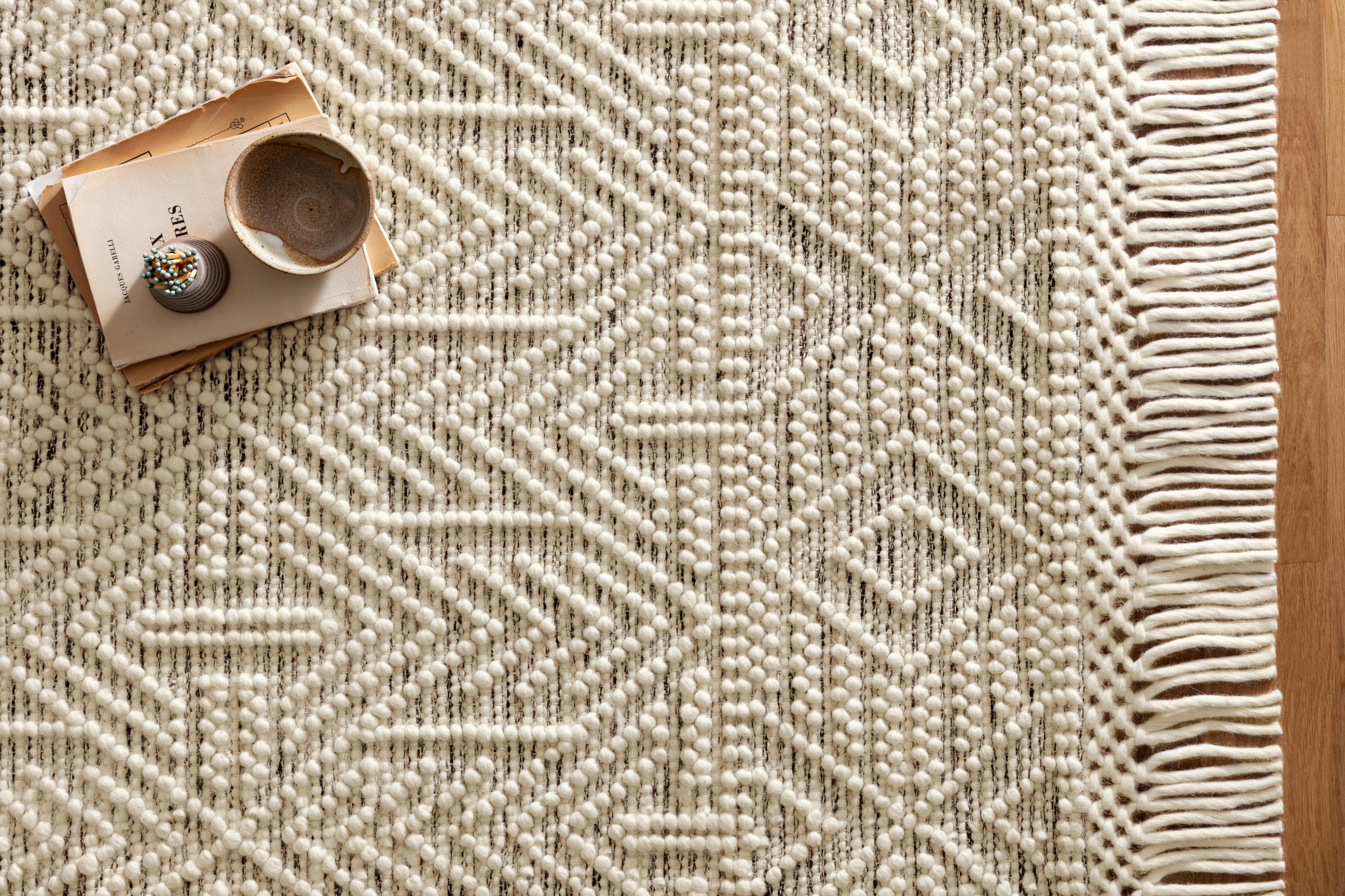 Loloi Noelle Ivory / Black Geometric Area Rug 8'-0" x 10'-0"