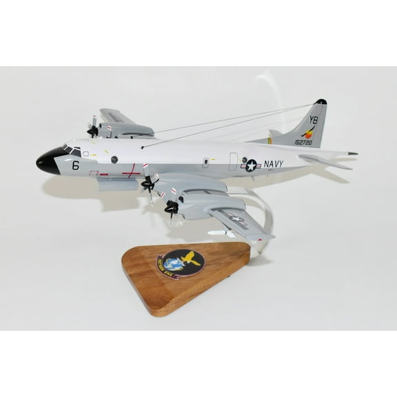 VP-1 Screaming Eagles P-3b (1983) Model,Mahogany Scale Model