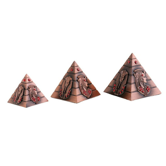 Juego de 3 pirámides egipcias de metal con forma de recuerdo arquitectónico. Cobre
