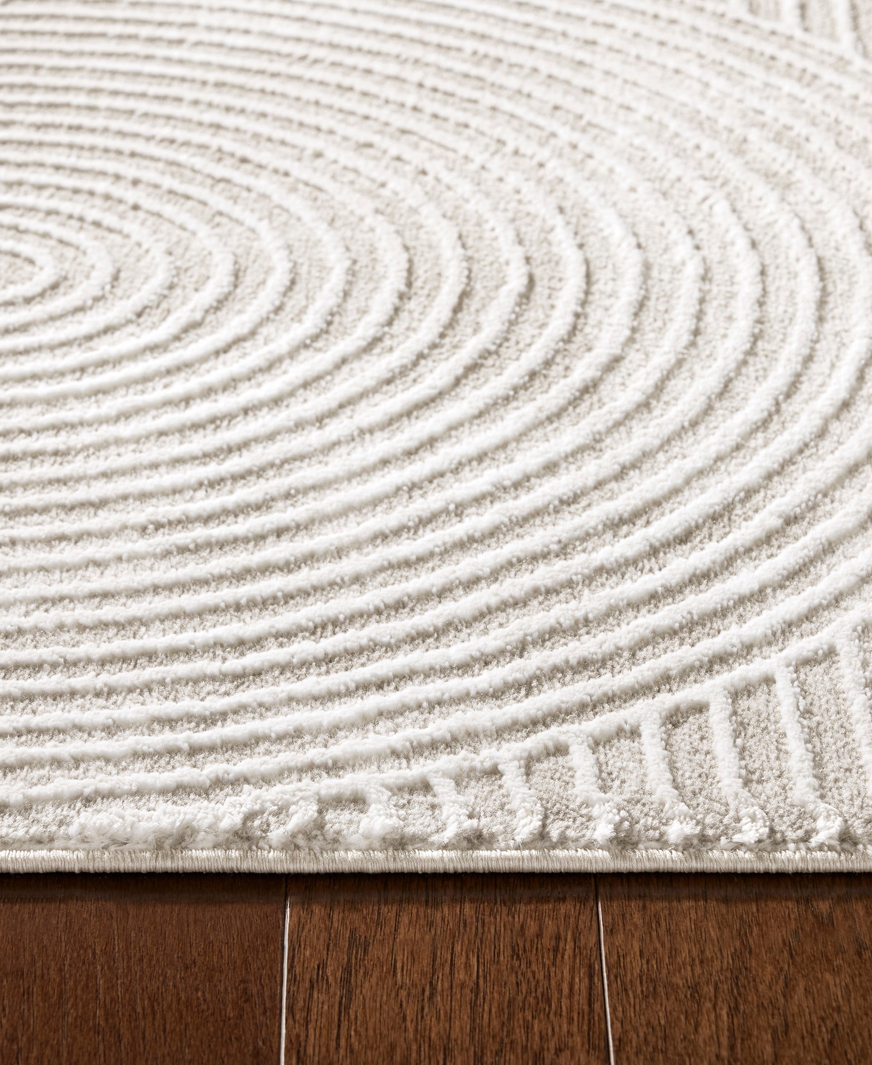 TOWN & COUNTRY LUXE Maya Soft Arches Neutral Indoor Runner Area Rug with High-Low Texture, Ivory/Greige, 1'9"x7'2"