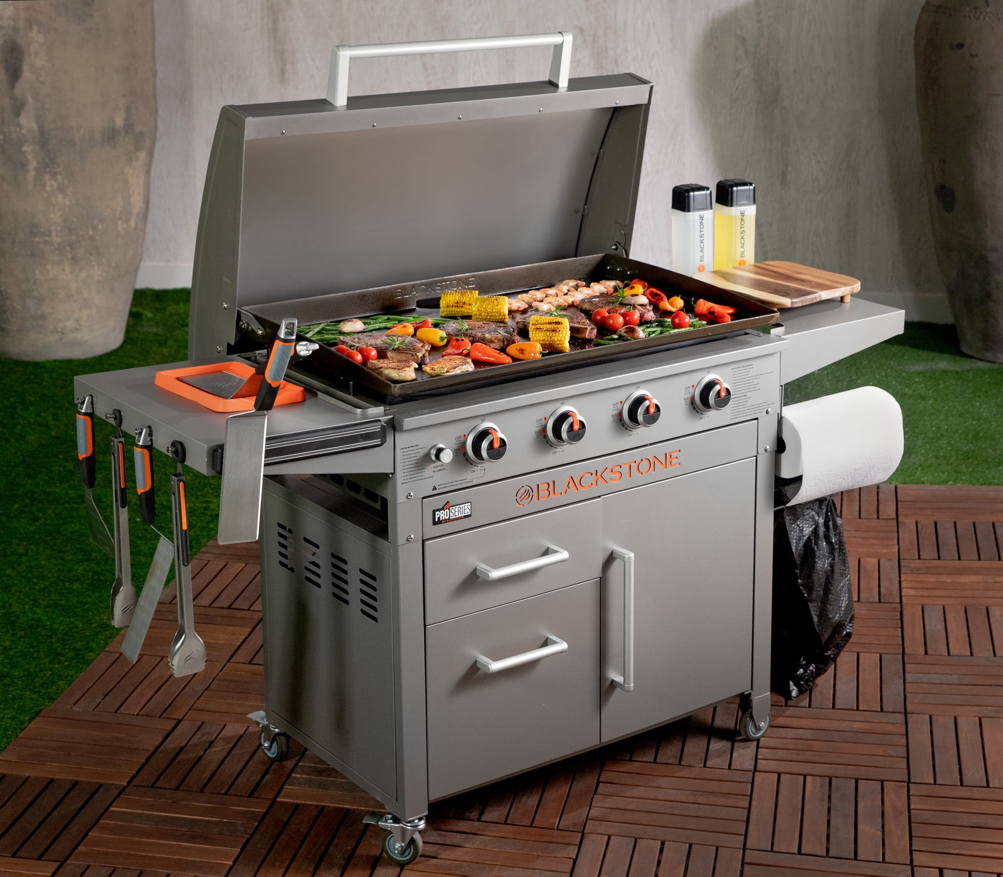 Griller's Choice Outdoor Griddle Grill Propane Gas Flat Top - Hood  Included, 4 Shelves, Disposable Grease Cups, 36,000 BTU's, Large Cooking  Area