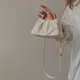 thumbnail image 5 of Bolso Dumpling y Cartera Cloud, Moderno Clutch Fruncido para Mujer, Cuero Sintético, Pequeño, Bandolera, Bolso de Mano, 5 of 5