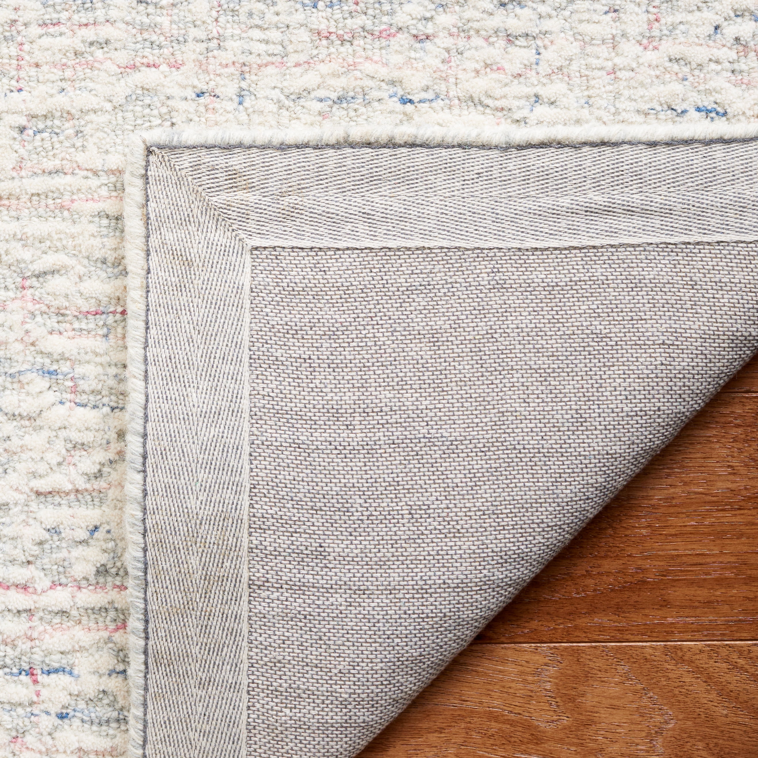 SAFAVIEH Ebony Ace Bordered Area Rug, Light Grey/Ivory, 3' x 5'