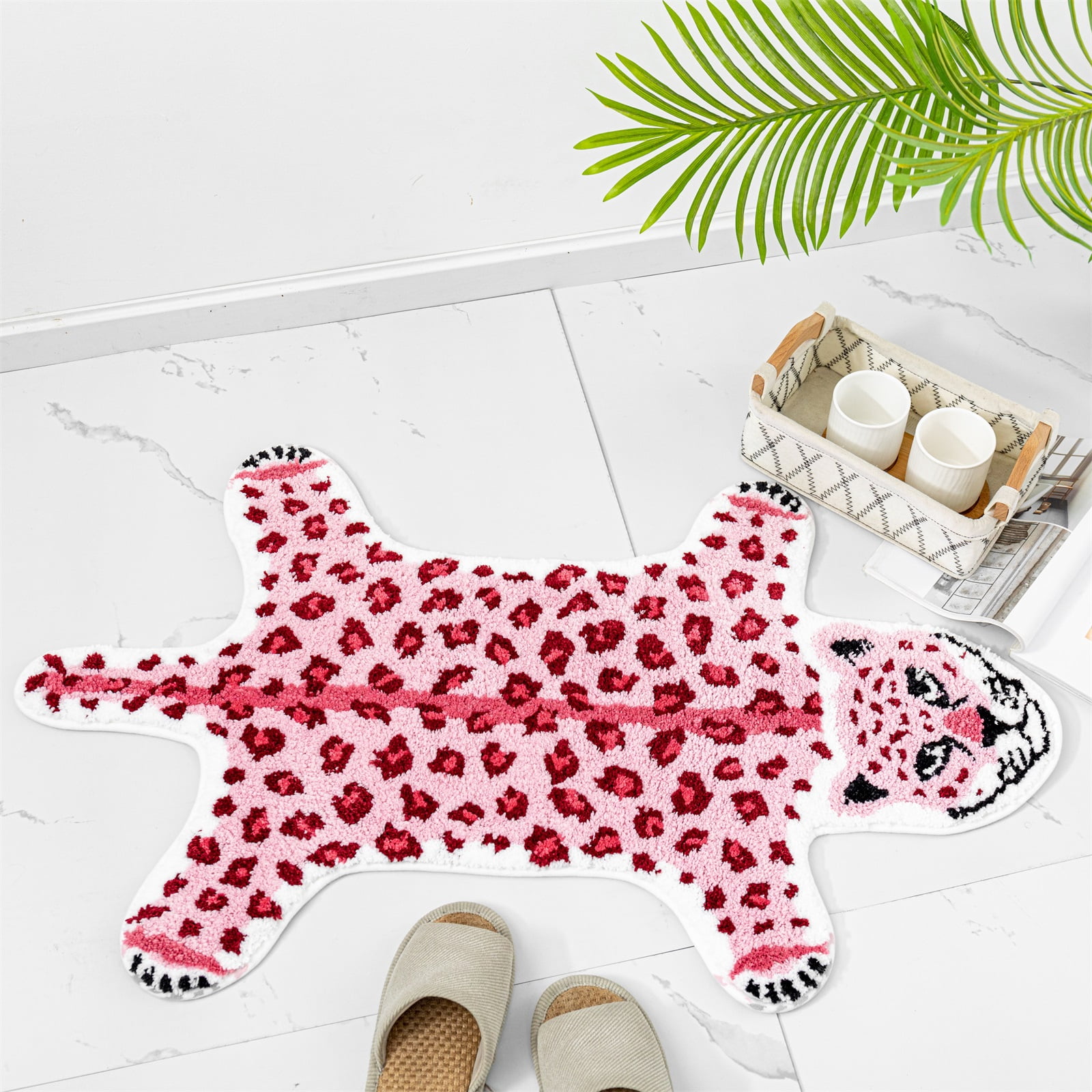 yingda1992 Leopard Shaped Bath Mat Non-Slip Cute Animals Bathroom Door Mat for Kitchen Bedroom Cartoon Shower Rug for Tub Soft Bathtub Mat Home Decor Pink 23.6x39.3in