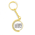 thumbnail image 1 of Lema todas las cosas vienen a aquellos que esperan Anillo de oro de metal llavero llavero, 1 of 3