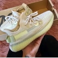 thumbnail image 1 of Authentic Ad-id-as Yeezy Boost 350 V2 in Flax with Box Men's size 6.5, 1 of 6