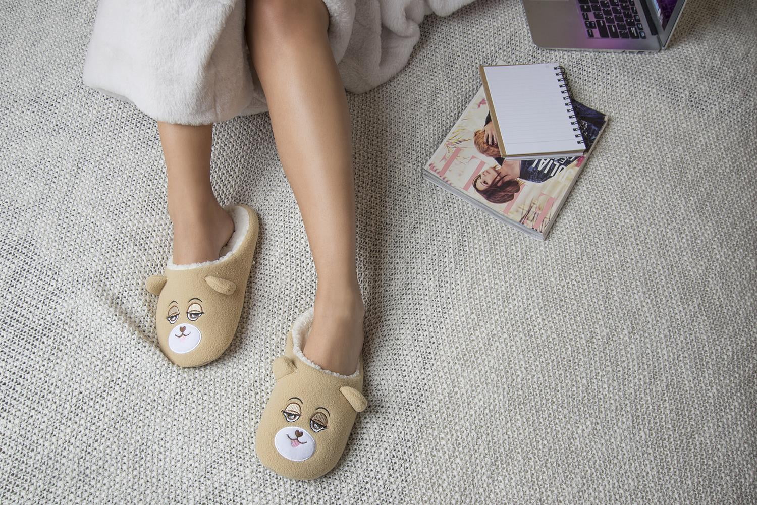 Women's Soft Cozy Slip-On Plush Luxury Home Warm Cute Bear Slippers