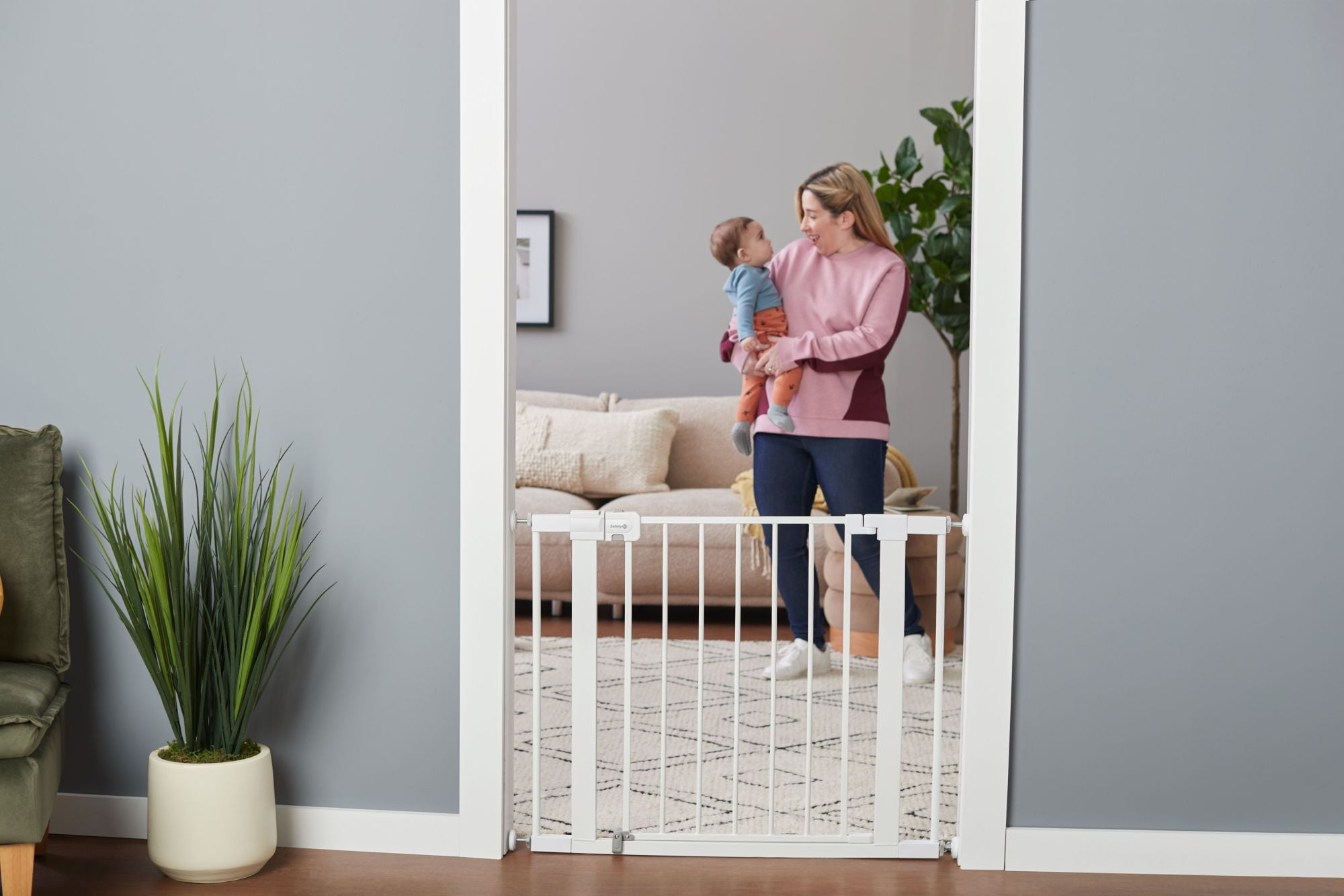 Safety 1st Easy Install Walk Through Gate