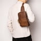 thumbnail image 3 of Bolso de pecho ajustado de cuero para hombre Bolso bandolera de cuero para mujer Bolso pequeño de piel de vaca de gran capacidad, 3 of 6