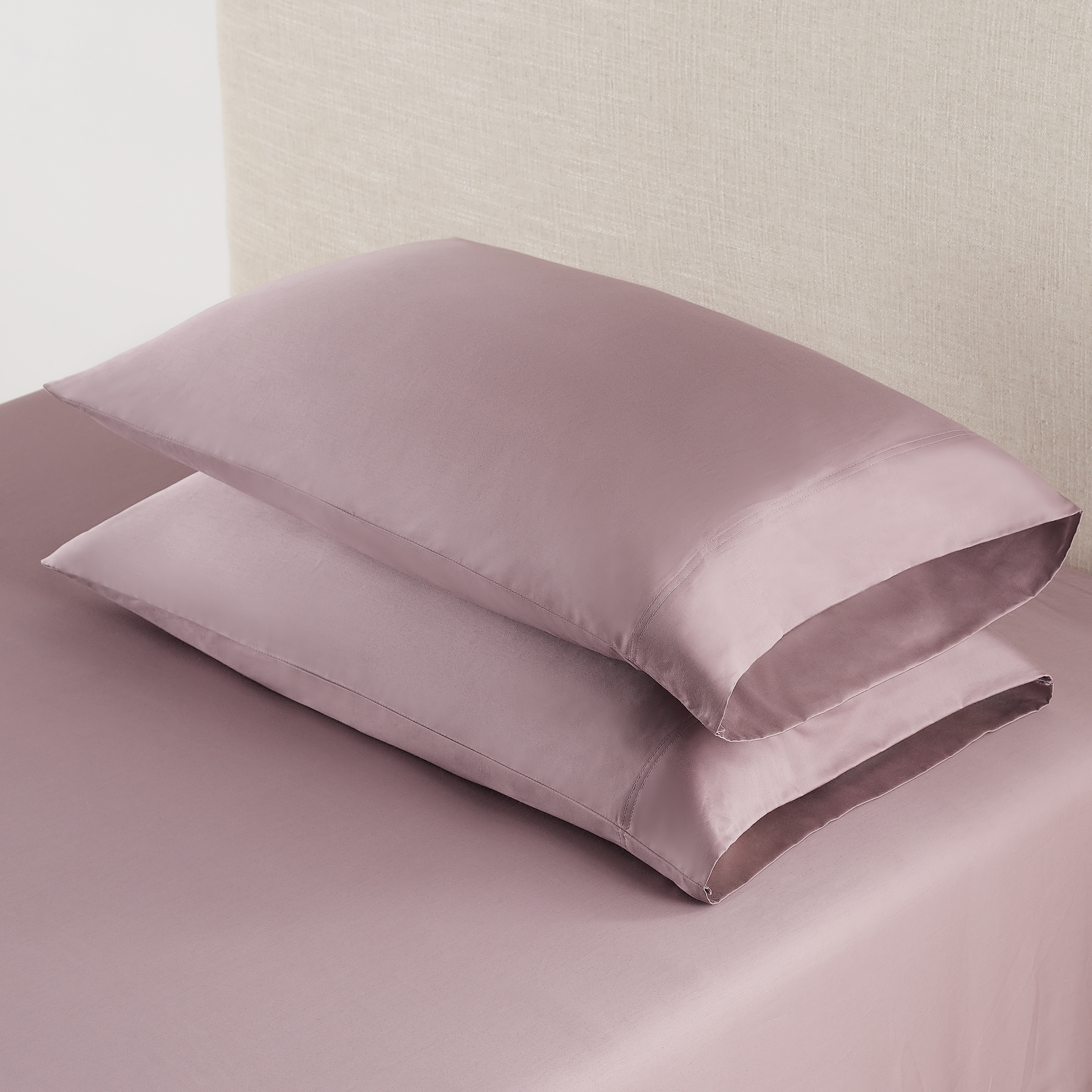 Better Homes & Gardens 300 Thread Count 100% Cotton Wrinkle Resistant Standard Pillowcase Set of 2, Smoky Lavender