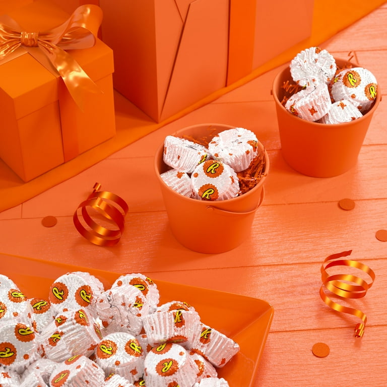 Reese's Miniatures White Creme Peanut Butter Cups Candy, Family Pack 17.6 oz