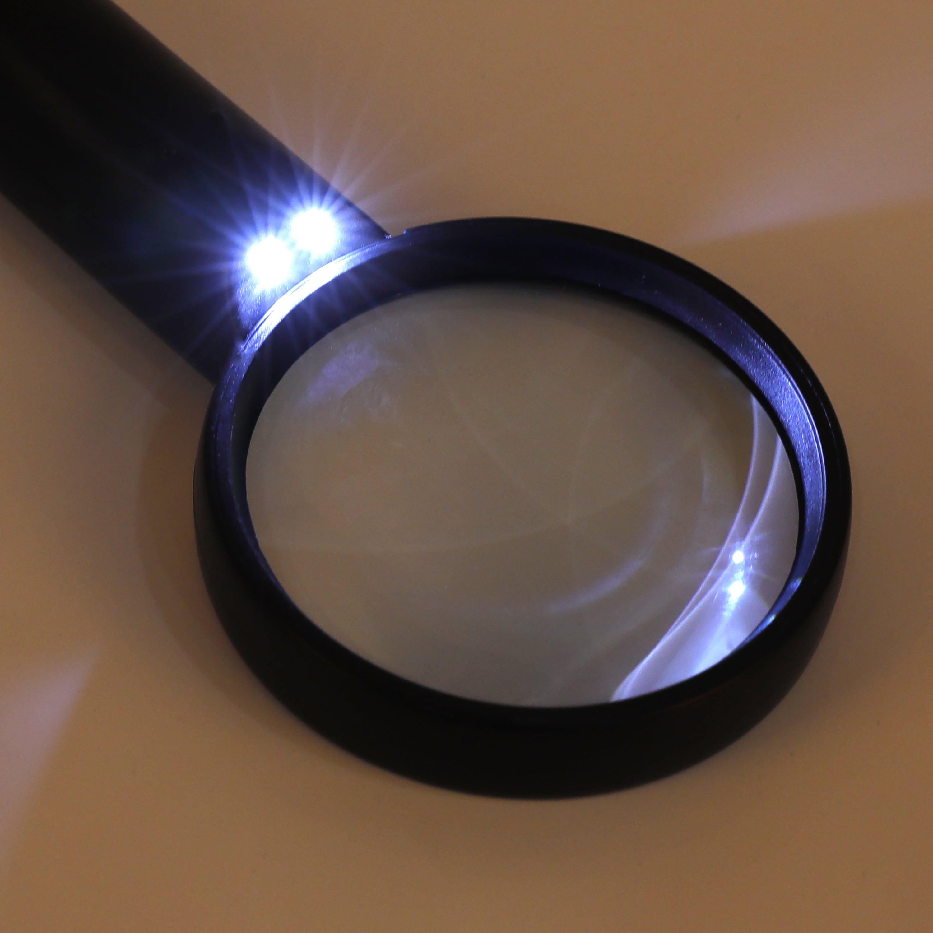 Hyper Tough 3-Piece LED Lighted Magnifying Glass with Tweezers, 3X  Magnification - Walmart Business Supplies, image size:3000x3000