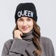 thumbnail image 5 of Regalo de Navidad para pareja King Queen Gorro de invierno tejido para él y ella, blanco y negro (blanco), negro (2 piezas), 5 of 5