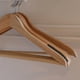 thumbnail image 5 of 100 Uds. Empuñaduras antideslizantes para perchas de madera, percha adhesiva para ropa, 5 of 5