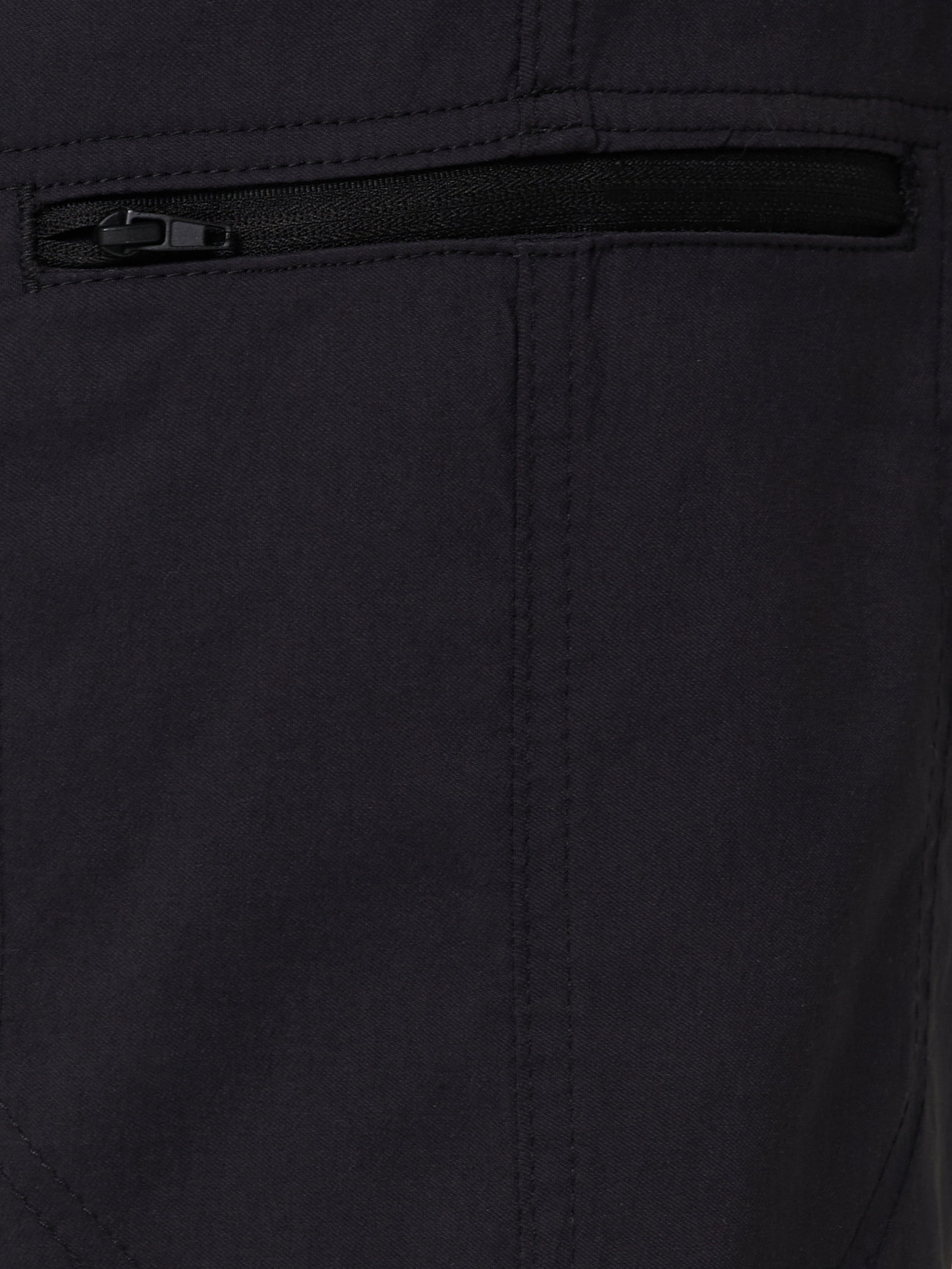 Wrangler® Men's and Big Men's Outdoor Performance Zip Cargo Short with UPF 50+, Sizes 30-48