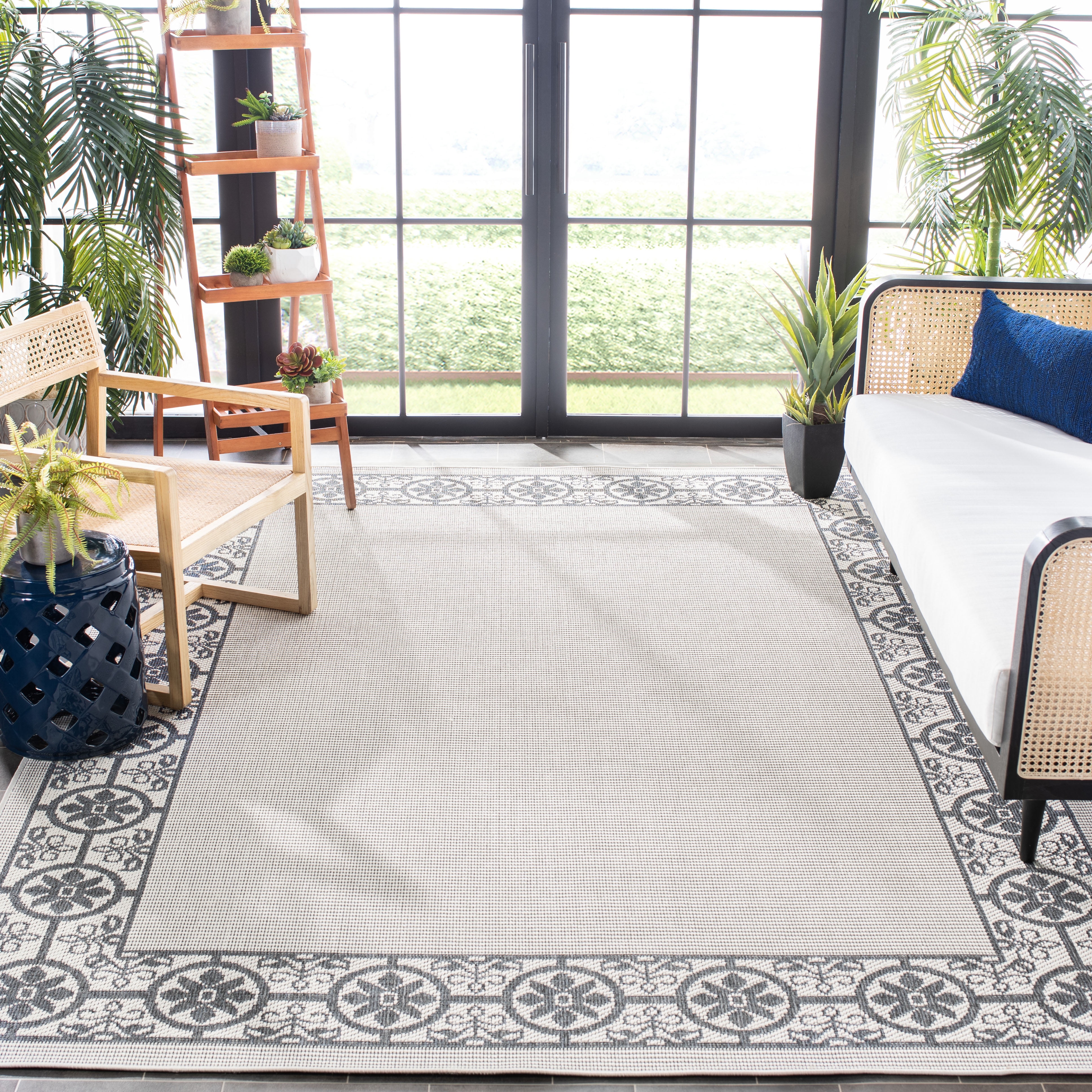 SAFAVIEH Machine Washable Rug Indoor/Outdoor Bermuda Collection - Bermuda Patton Floral Machine Washable Indoor/Outdoor Area Rug, Ivory/Charcoal, 9' x 12'