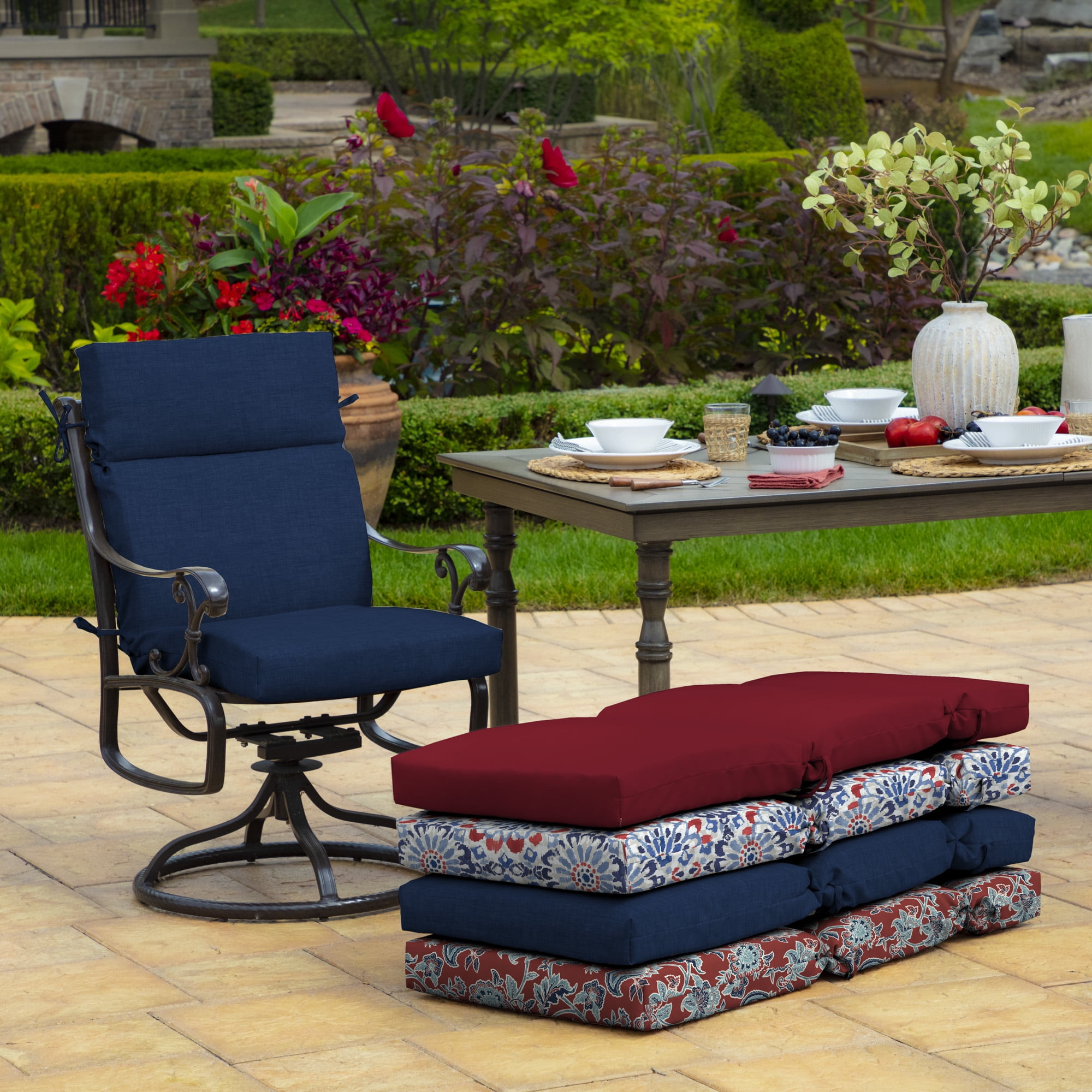 ARDEN Outdoor Chair Cushion 20 x 21, Sapphire Blue Leala