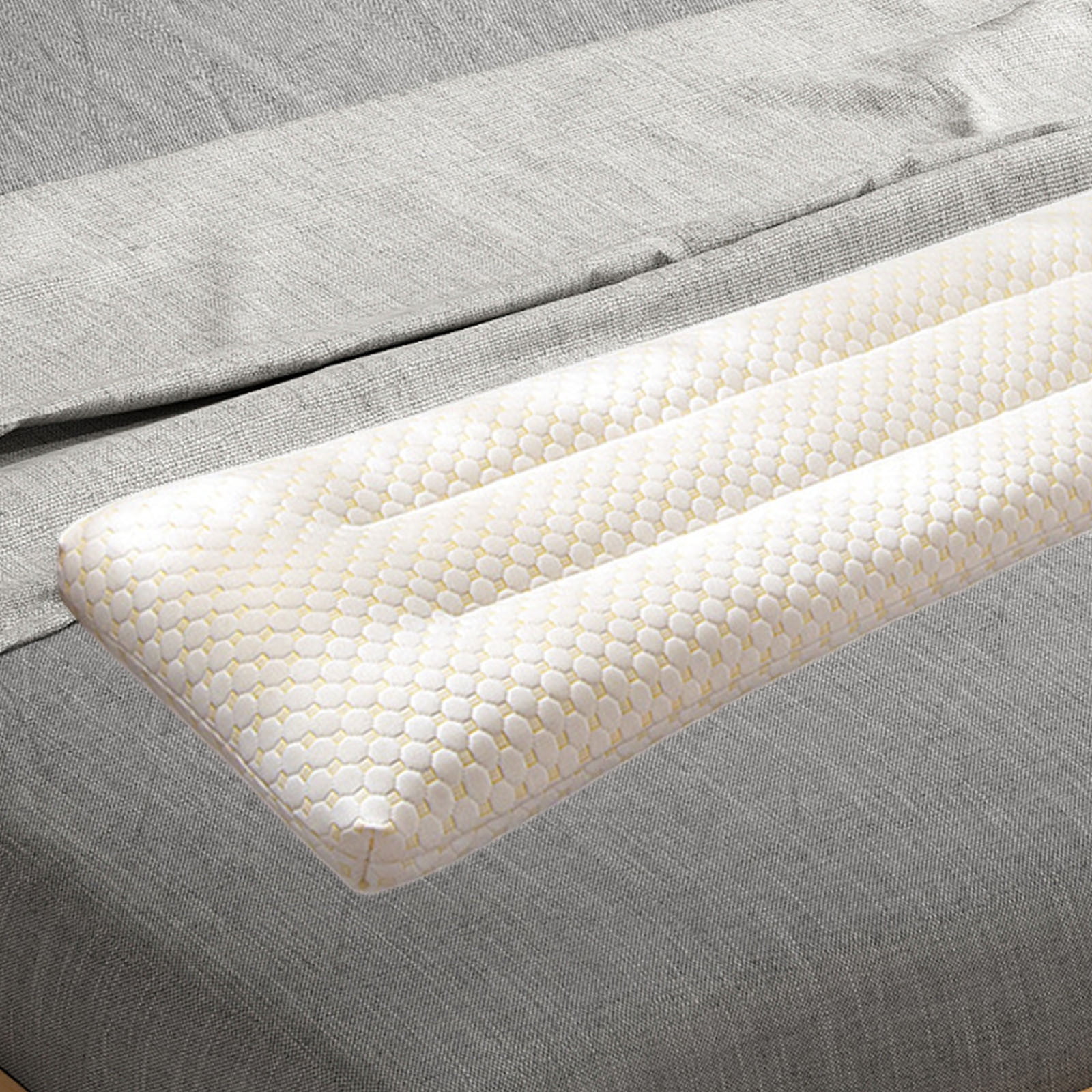 YFGEFTR Long Body Pillow Core, No Deformation Cervical Protection Pillow, Ergonomically Designed, Ideal for Spine and Neck Support, for Couples Sleeping, Home Bedroom Use and All Season Comfort