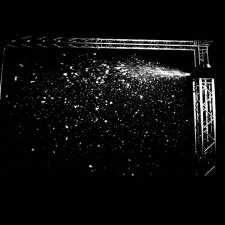 Chauvet DJ Indoor/Outdoor Snow Machine with Remote Control, 1.3 gal Tank Capacity Stage Lighting