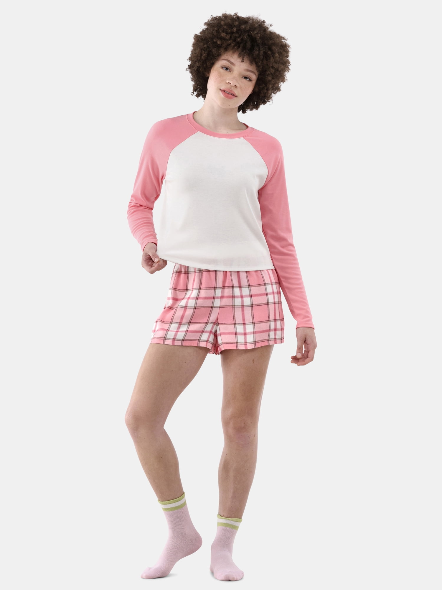No Boundaries Long Sleeve Tee and Flannel Shorts Pajama Set, 2-Piece, Women’s and Women’s Plus