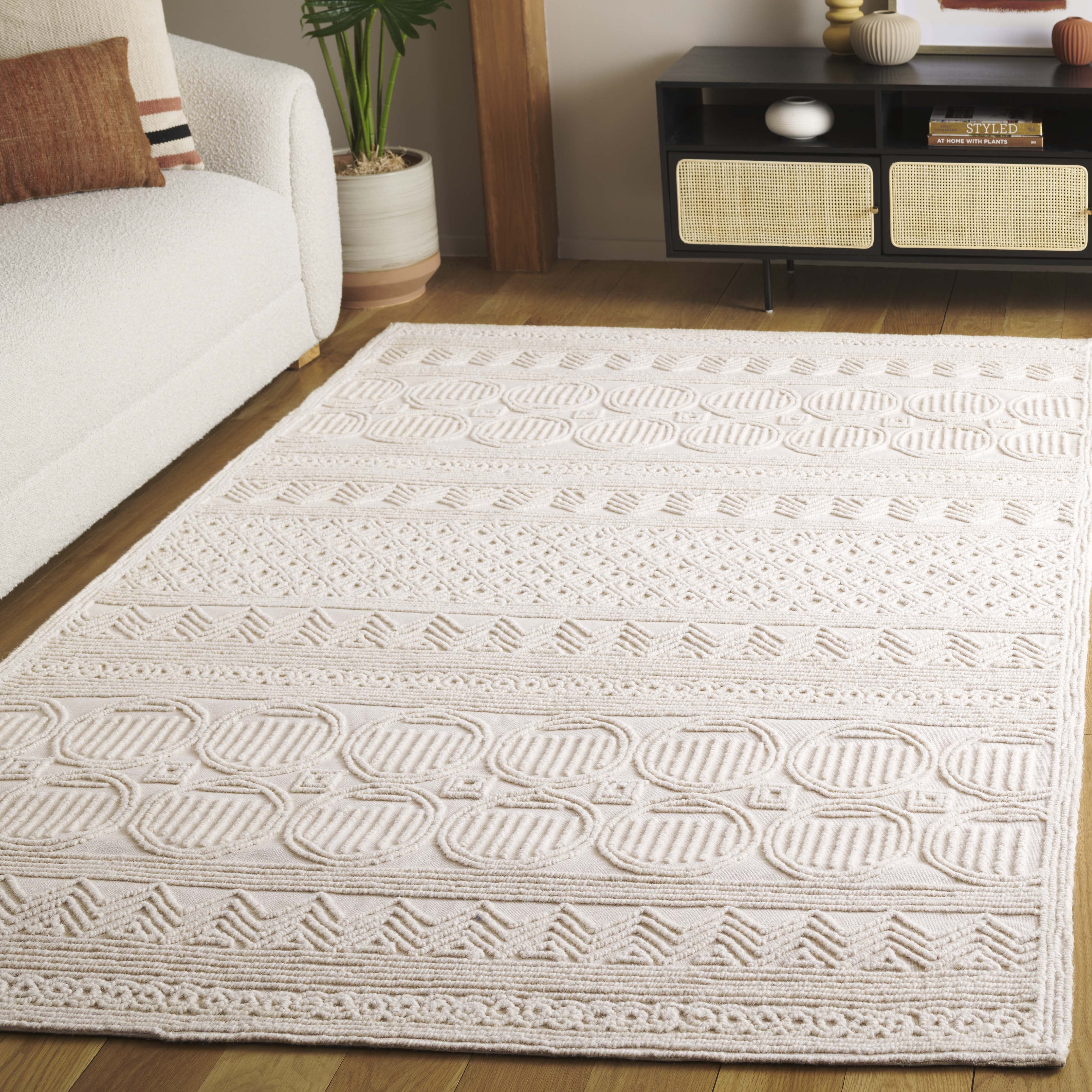 SAFAVIEH Trace Avaline Geometric Area Rug, Ivory, 3' x 5'