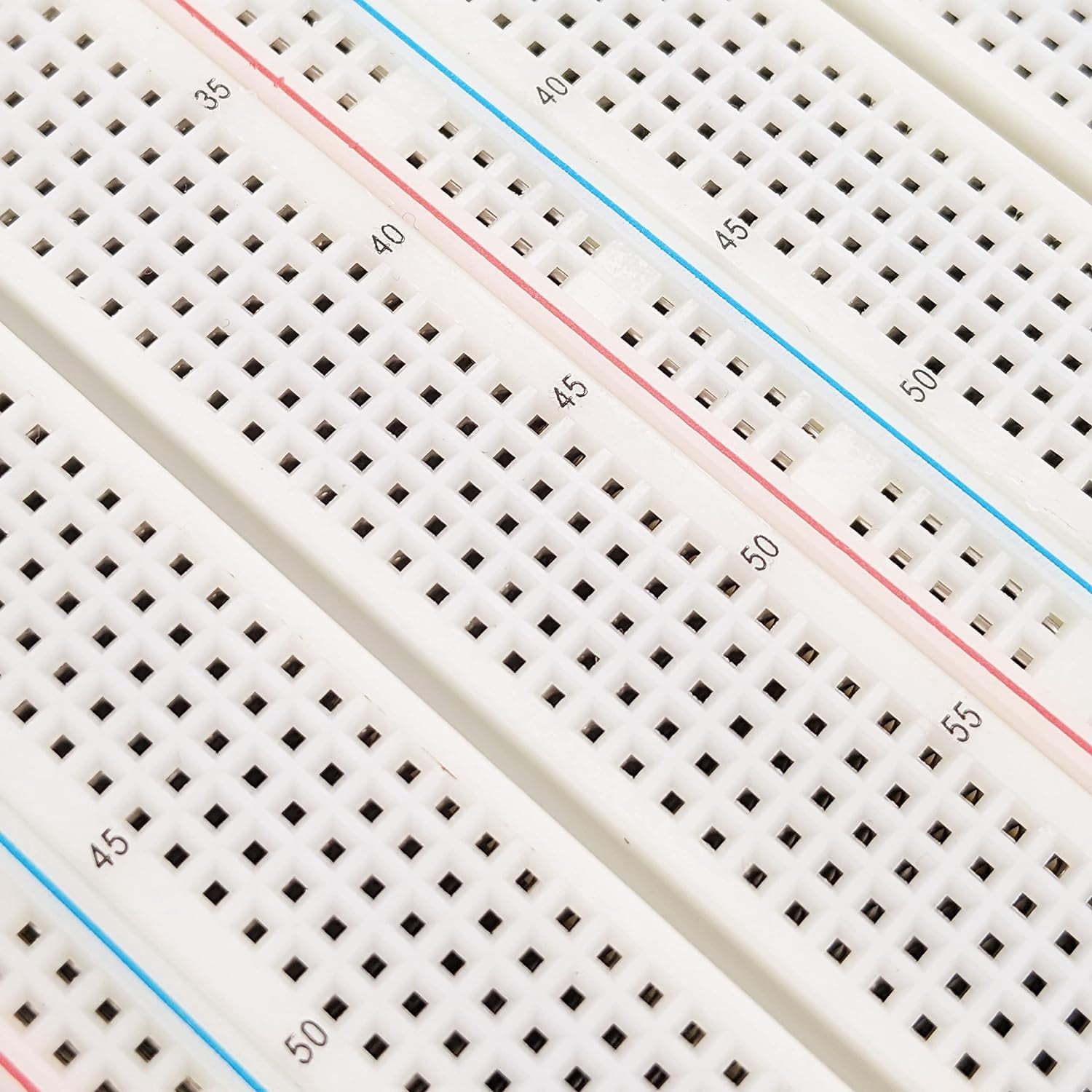 Solderless Breadboard MB108 10.2" x 9.4", 3220 tie points, 4 binding posts