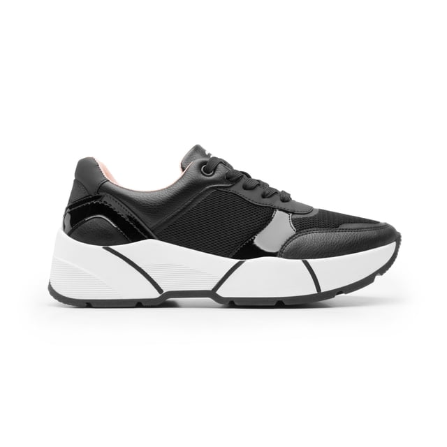sneaker flexi para mujer estilo 116403 negro — zapatilla sport casual negra en vista lateral derecha, sintético con paneles textil tipo mesh y detalles en charol, cordones, forro textil y plantilla de cerdo; suela TR/TR expanso blanca que aporta 5.6 cm de altura y amortiguamiento, ideal para uso diario juvenil.