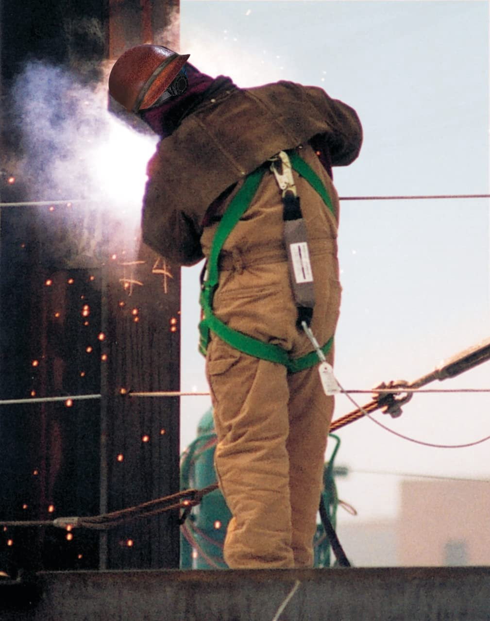 MSA 454672 Skullgard Full-Brim Hard Hat with Staz-on Pinlock Suspension  Non-slotted Cap, Made of Phenolic Resin, Radiant Heat Loads up to 350F - Standard Size in Brown