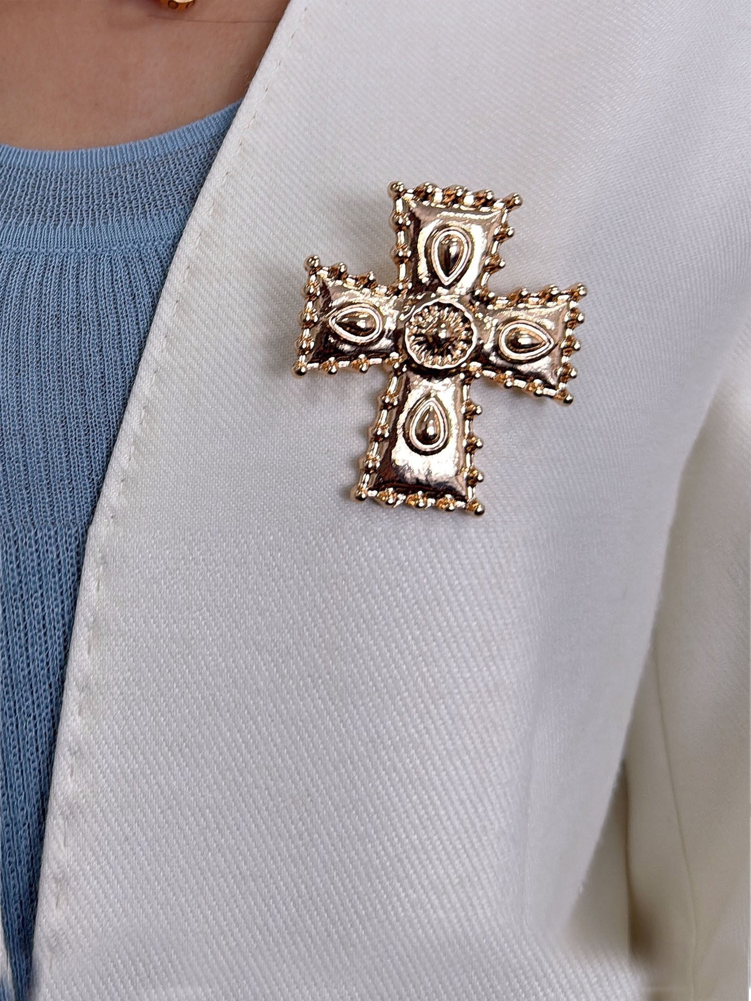 No Boundaries Gold-Plated Cross Broach Pin, Women’s