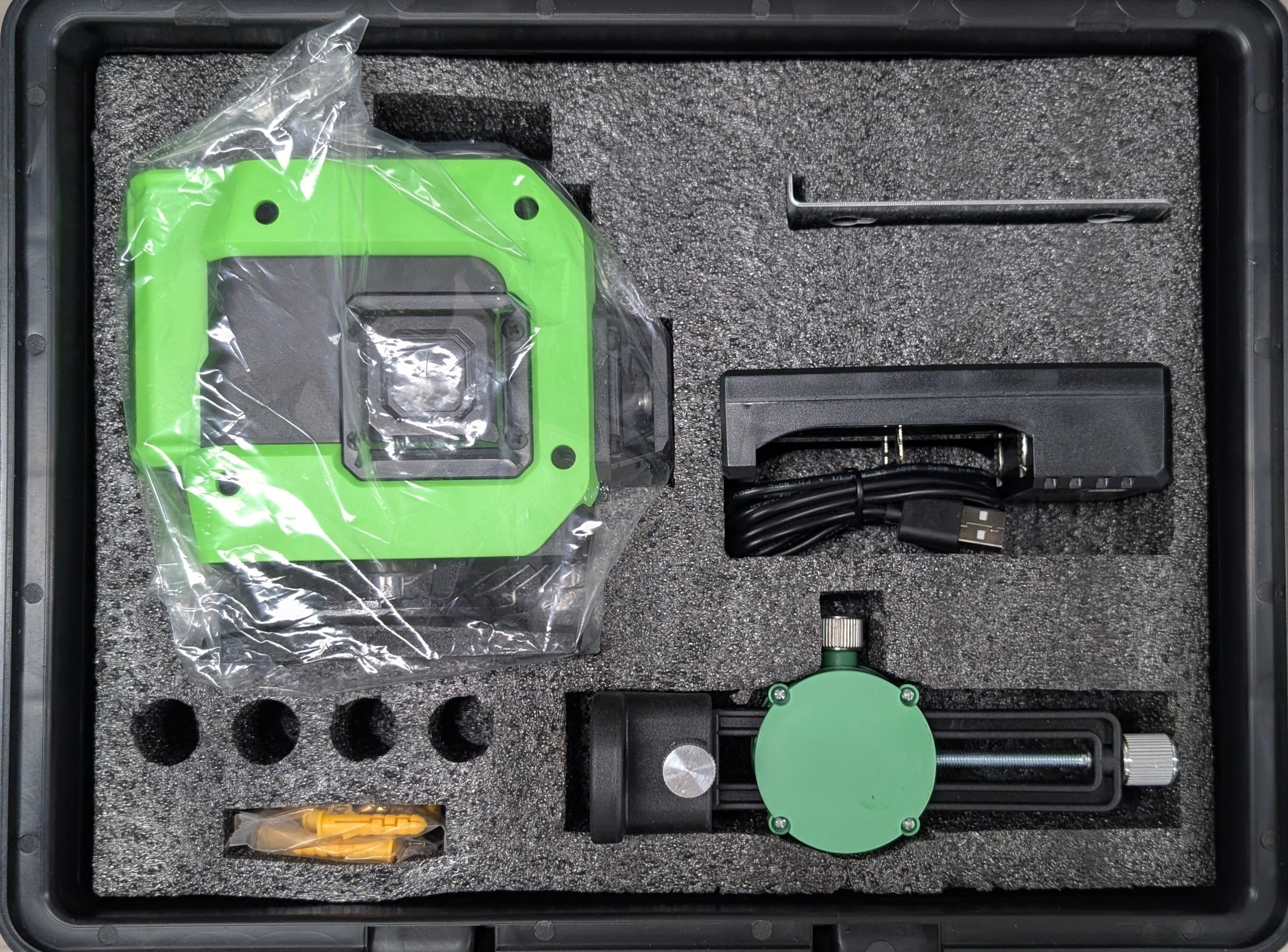 LiCTEK 12-Line Laser Level 3D 360° Self-Leveling with Rechargeable Battery - Cross Line Laser Measuring Tool