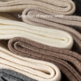thumbnail image 4 of Calcetines altos cálidos de terciopelo grueso de otoño e invierno para mujer, calcetines blancos con almohadillas para la rodilla, calcetines antideslizantes por encima de la rodilla, 4 of 5