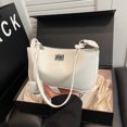 thumbnail image 2 of Bolso de moda occidental para mujer, nuevo estilo 2025, bolso bandolera de alta gama, bolso informal tipo bandolera., 2 of 4