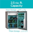 thumbnail image 4 of Refrigerador compacto BLACK+DECKER de 70 litros con congelador de 2.5 pies cúbicos, 4 of 7