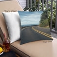 thumbnail image 1 of Ahgly Company Coussin d'Extérieur State Oregon, 18 Pouces par 18 Pouces, 1 of 6