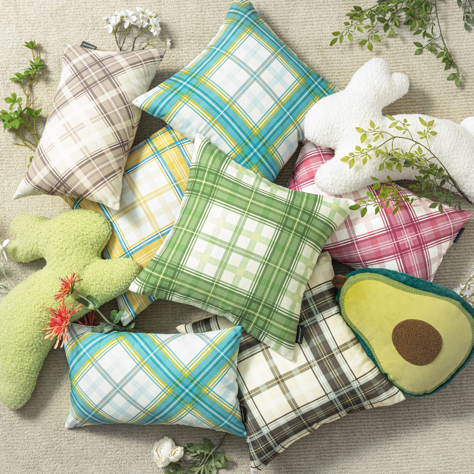 Phantoscope Buffalo Plaid Decorative Throw Pillows with Inserts, Double-Sided Printed Checkered Design, 12 x 20 in, Yellow, 2 Pack
