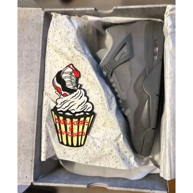 A i r-Jor-dan 4 Retro 2024 Paris Olympics Wet Cement