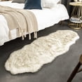 thumbnail image 2 of Alfombra de piel sintética de zorro Ashler HOME DECO, color blanco y marrón, 60 x 180 cm, 2 of 6